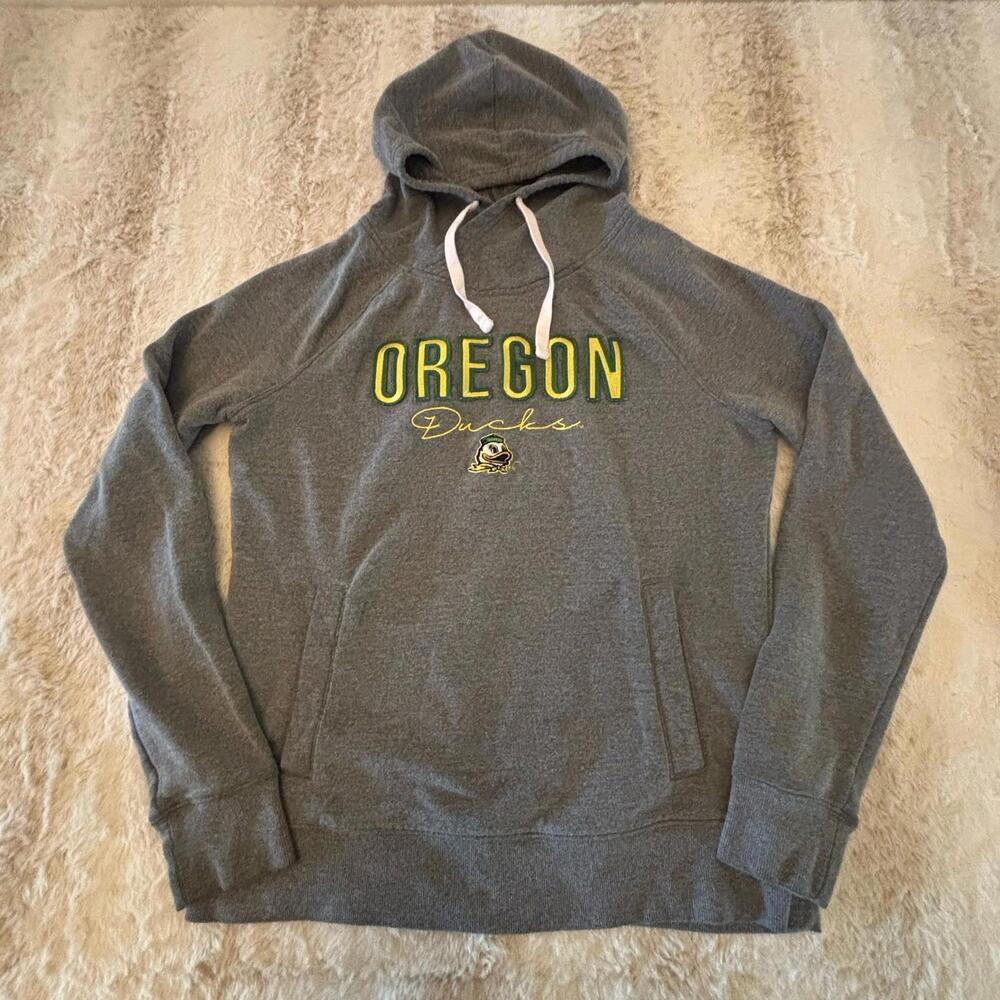 Oregon Ducks Women’s Pullover Hoodie – Size Medium